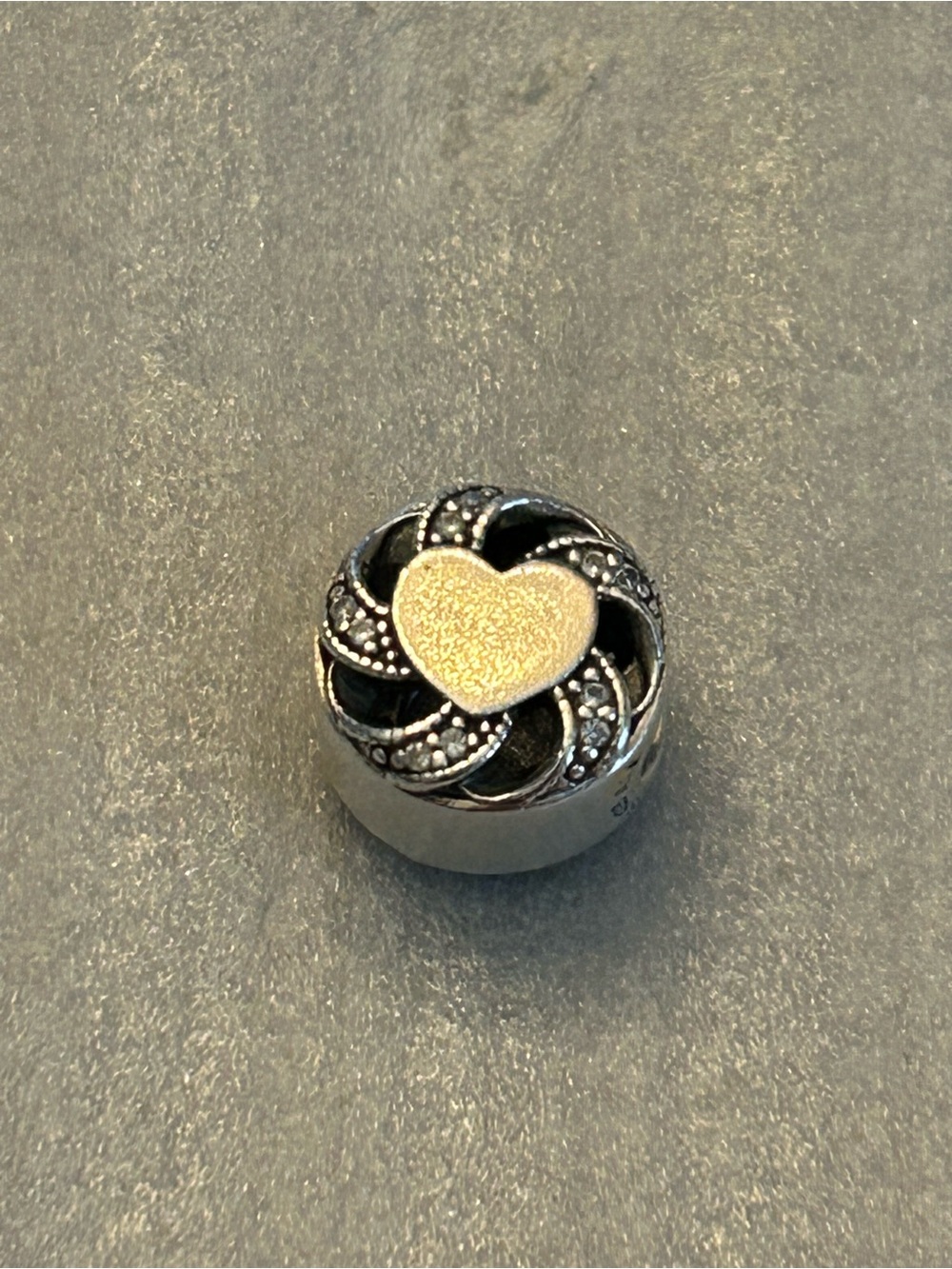 PANDORA Authentic S925 Ribbon Heart Filigree Charm Silver with clear Crystals